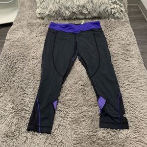 Lululemon crop leggings size 6